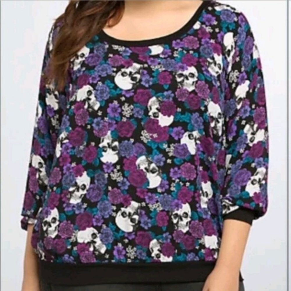Torrid Floral Skull Chiffon SIZE 5